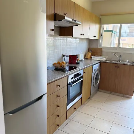 Melania Gardens 2 Bedroom Apartment *